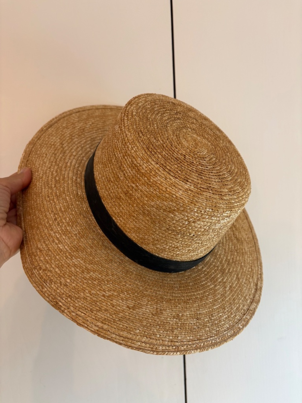 Janessa Leone hat - Picture 4 of 7